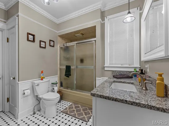 $285,000 | 103 North Rapp Avenue, Columbia, IL 62236