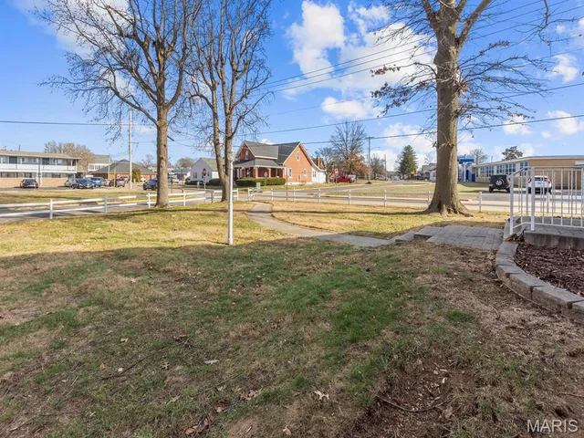 $285,000 | 103 North Rapp Avenue, Columbia, IL 62236