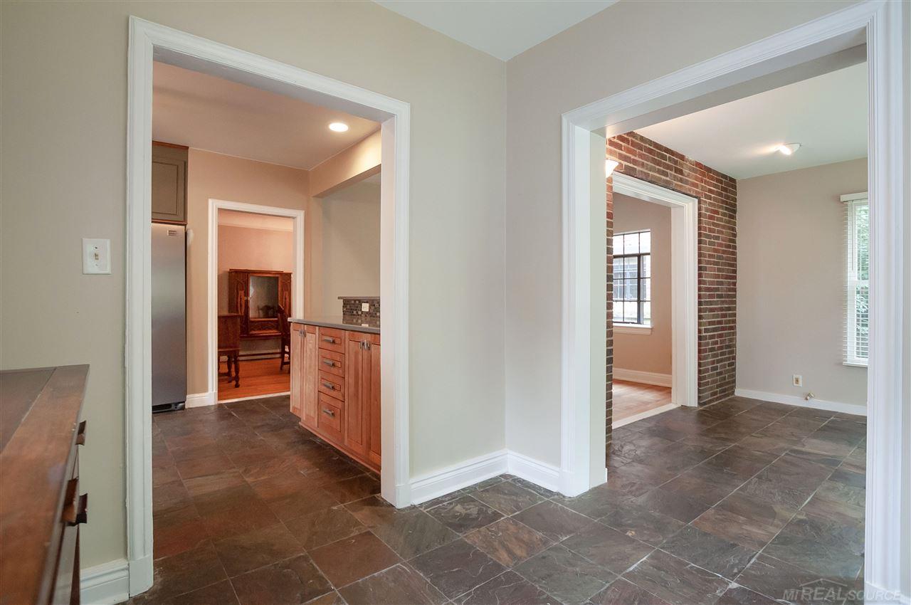 1311 Bishop Road Grosse Pointe Park, MI 48230 - Photo 15 of 40