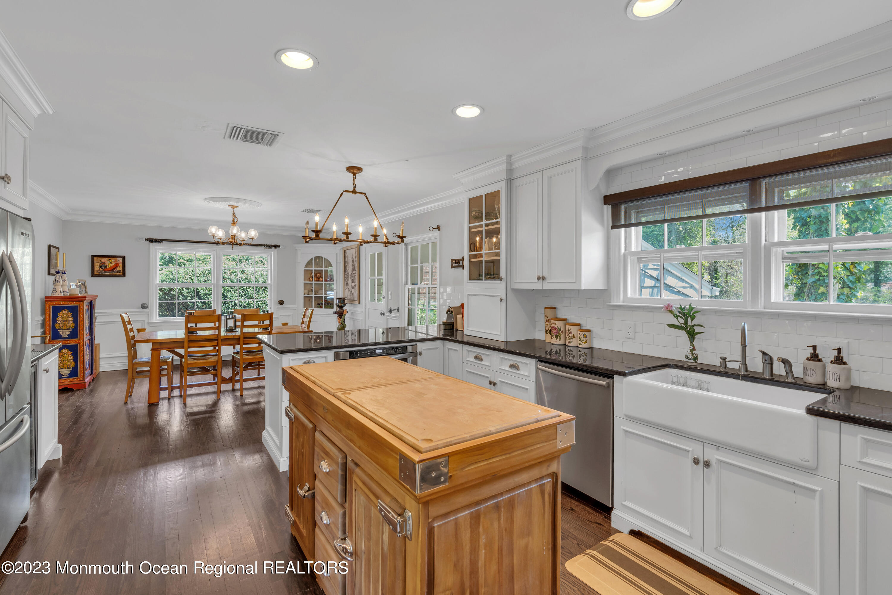 6 Circle Drive Rumson, NJ 07760 - Photo 6 of 31 026_dsc04908