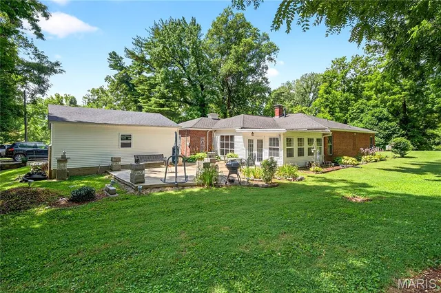 $274,900 | 351 North 66th Street, Belleville, IL 62223