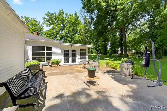 $274,900 | 351 North 66th Street, Belleville, IL 62223