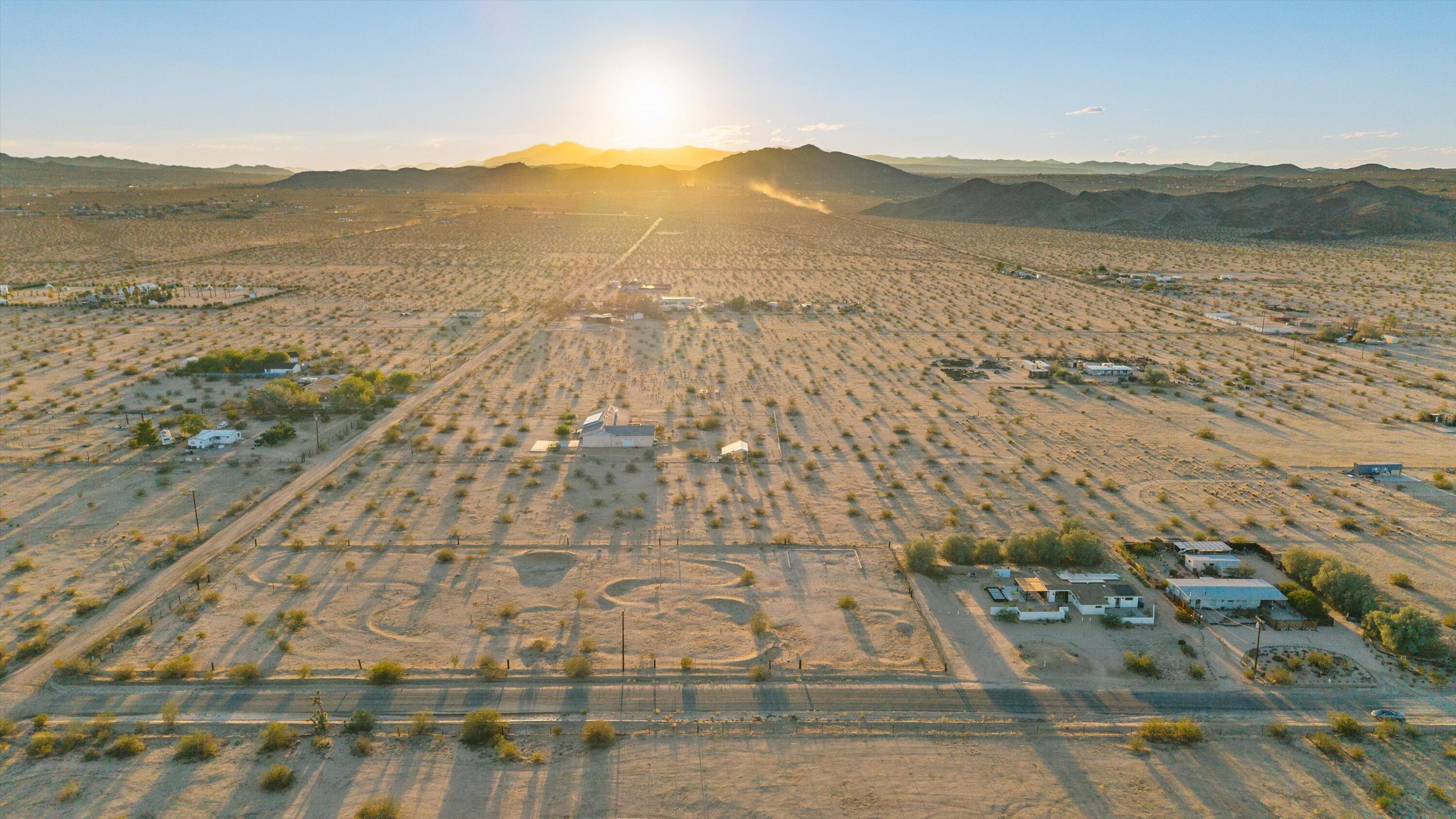 4610 Sunkist Road Joshua Tree, CA 92252 - Photo 51 of 55 a view of lake view and mountain