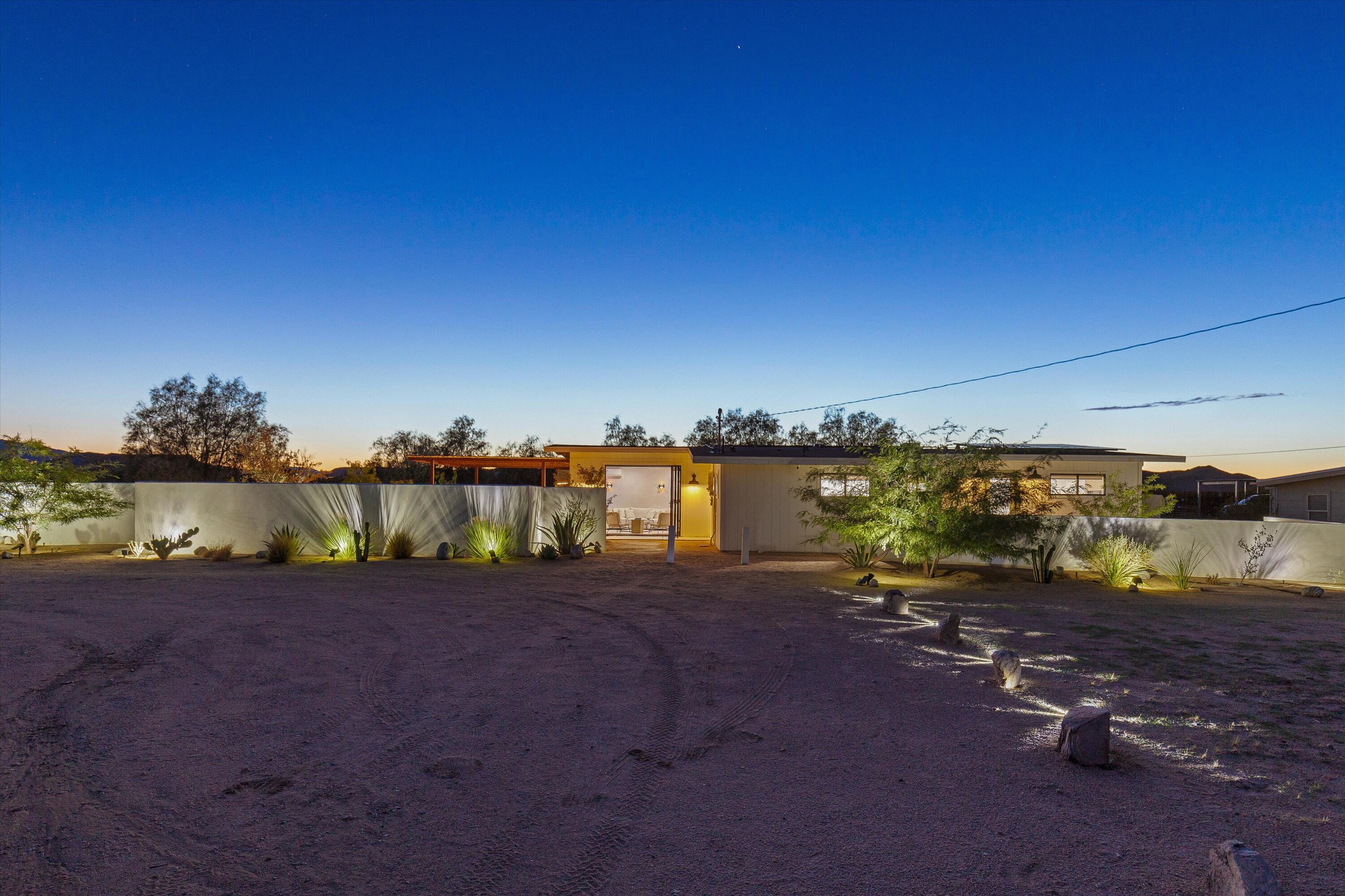 4610 Sunkist Road Joshua Tree, CA 92252 - Photo 8 of 55 a view of a lake