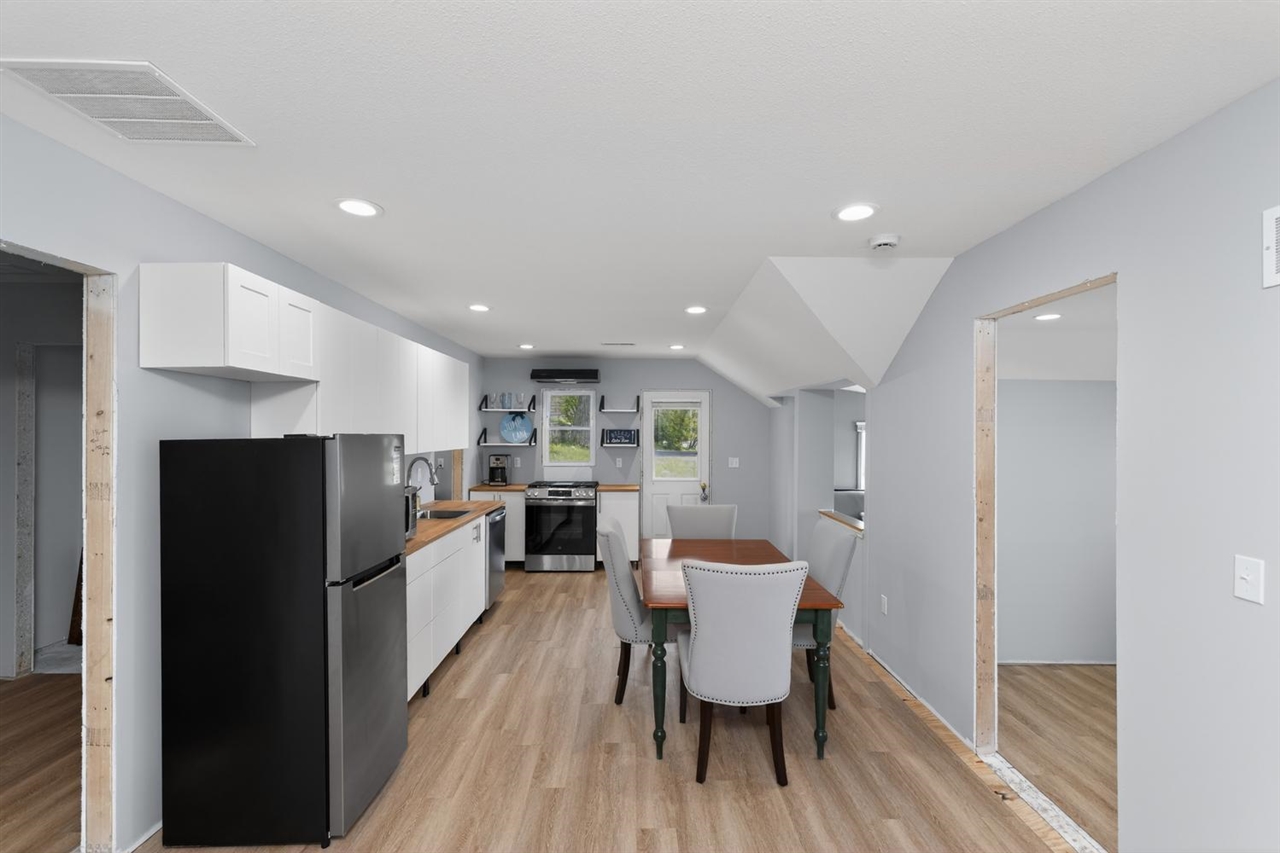 58484 East Clear Lake Road Three Rivers, MI 49093 - Photo 5 of 28