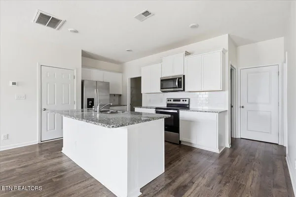 $2,500 | 3 Sycamore Court, Clinton, TN 37716