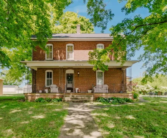 $295,000 | 326 East Main Street, Amanda, OH 43102