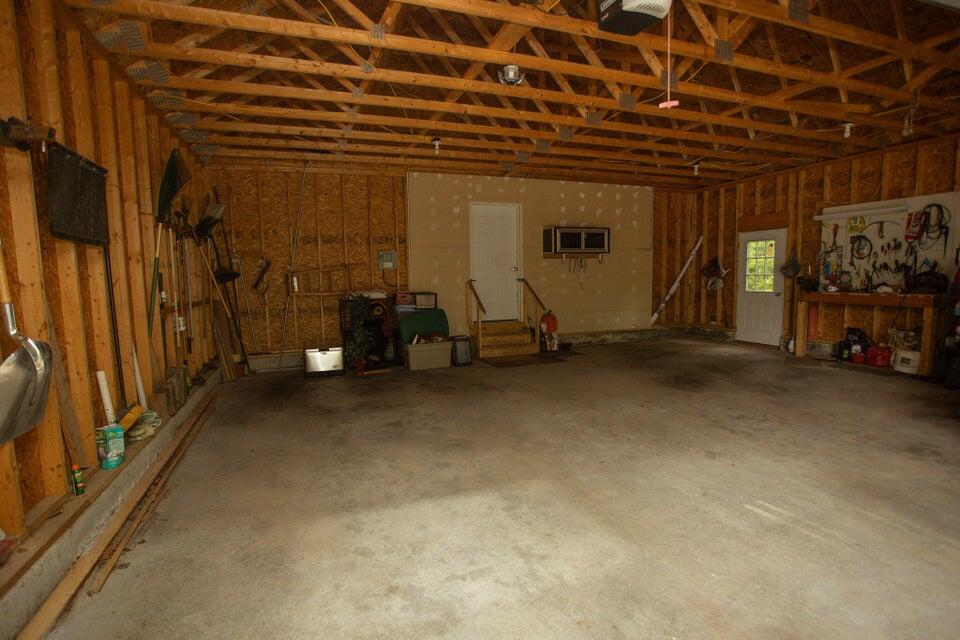 200 Averill Hill Road Dixfield, ME 04224 - Photo 26 of 65 200 Averill Hill garage 2