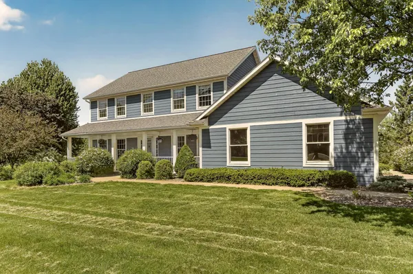 $830,000 | 5823 Summit Lane Northeast, Rochester, MN 55906