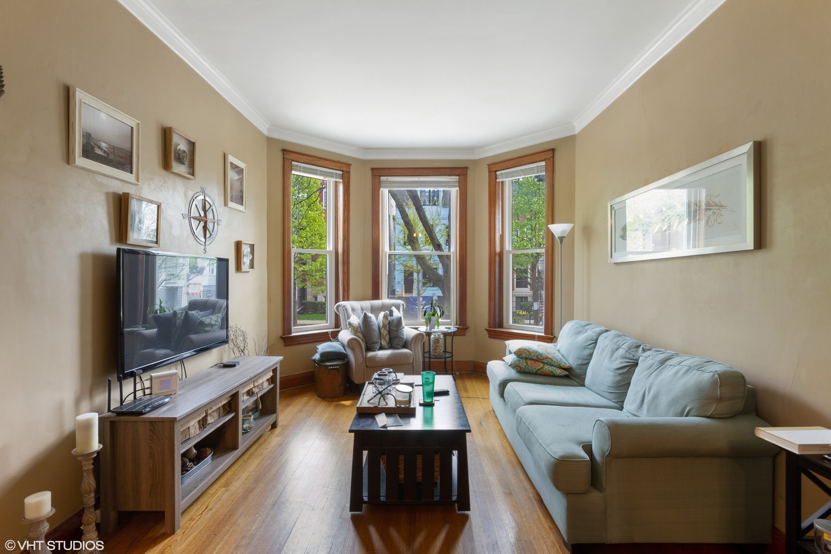 1446 West Melrose Street Chicago, IL 60657 - Photo 2 of 14