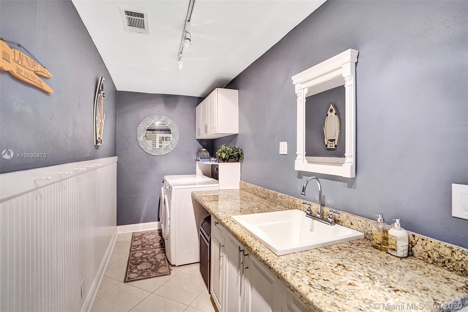 5301 Southwest 164th Terrace Southwest Ranches, FL 33331 - Photo 46 of 71 Gallery Image 46