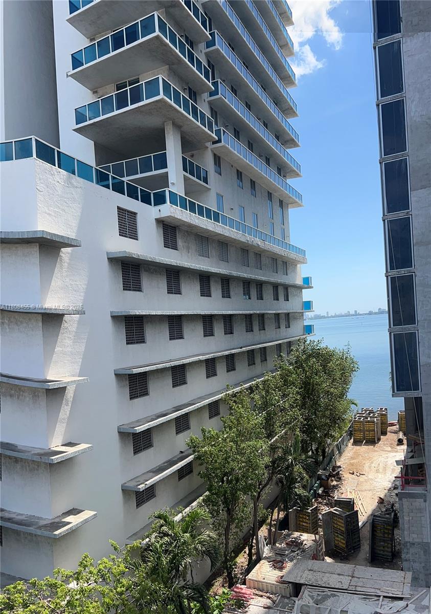 677 Northeast 24th Street, Unit 607 Miami, FL 33137 - Photo 25 of 29 a front view of a building