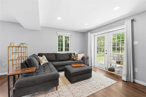 $456,000 | 331 Atlanta Drive, Pittsburgh, PA 15228