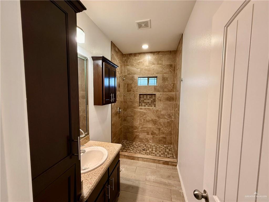 2102 Colorado Street Mission, TX 78572 - Photo 11 of 15