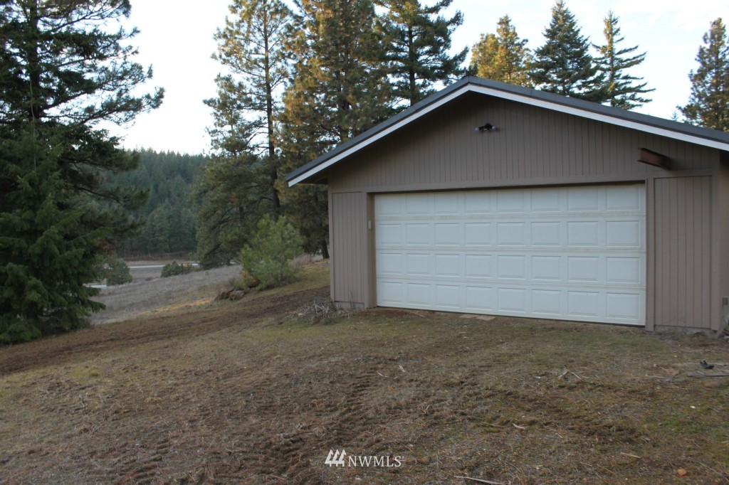 9350 Thorp Prairie Road Cle Elum, WA 98922 - Photo 3 of 25 Gallery Image 3