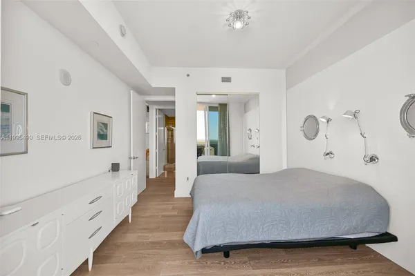 $6,700 | 15901 Collins Avenue, Unit 2405, Sunny Isles Beach, FL 33160