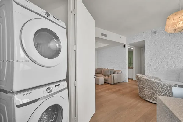 $6,700 | 15901 Collins Avenue, Unit 2405, Sunny Isles Beach, FL 33160