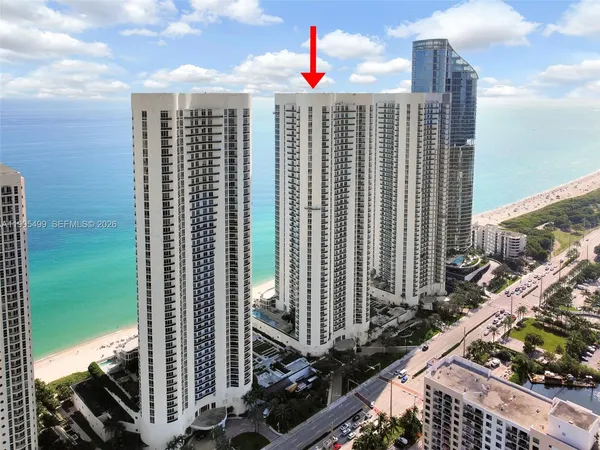 $6,700 | 15901 Collins Avenue, Unit 2405, Sunny Isles Beach, FL 33160