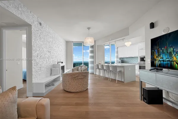 $6,700 | 15901 Collins Avenue, Unit 2405, Sunny Isles Beach, FL 33160