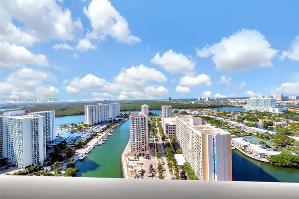 $6,700 | 15901 Collins Avenue, Unit 2405, Sunny Isles Beach, FL 33160
