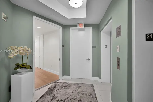 $6,700 | 15901 Collins Avenue, Unit 2405, Sunny Isles Beach, FL 33160