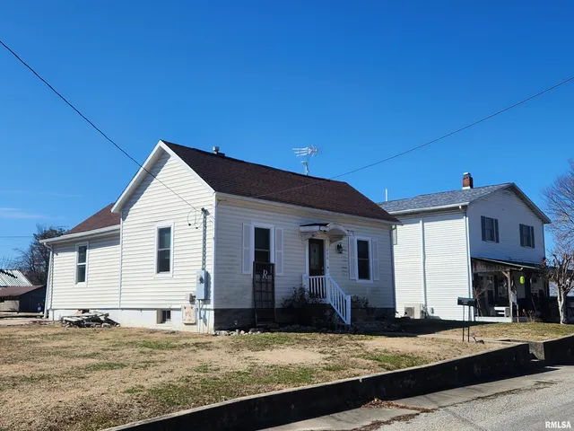 $79,900 | 206 East South Street, Pinckneyville, IL 62274