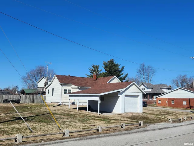 $79,900 | 206 East South Street, Pinckneyville, IL 62274