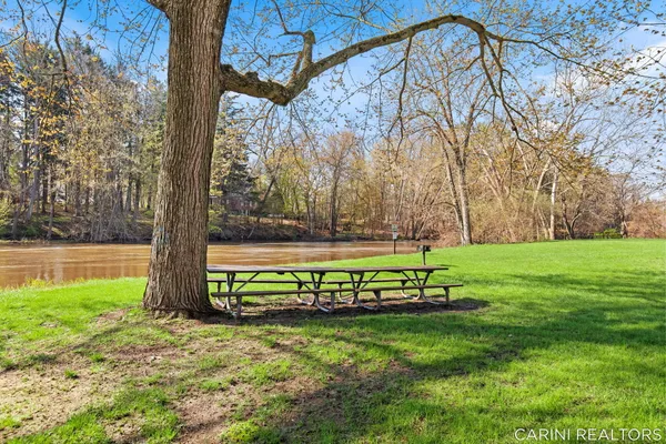 $660,000 | 7887 Burrstone Court Southeast, Caledonia, MI 49316