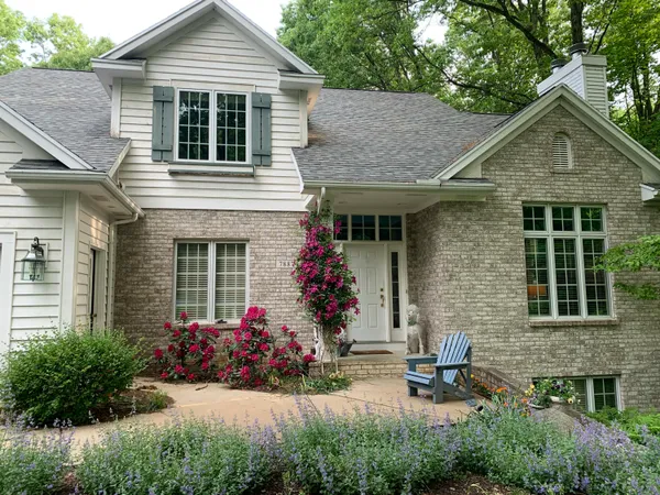 $660,000 | 7887 Burrstone Court Southeast, Caledonia, MI 49316