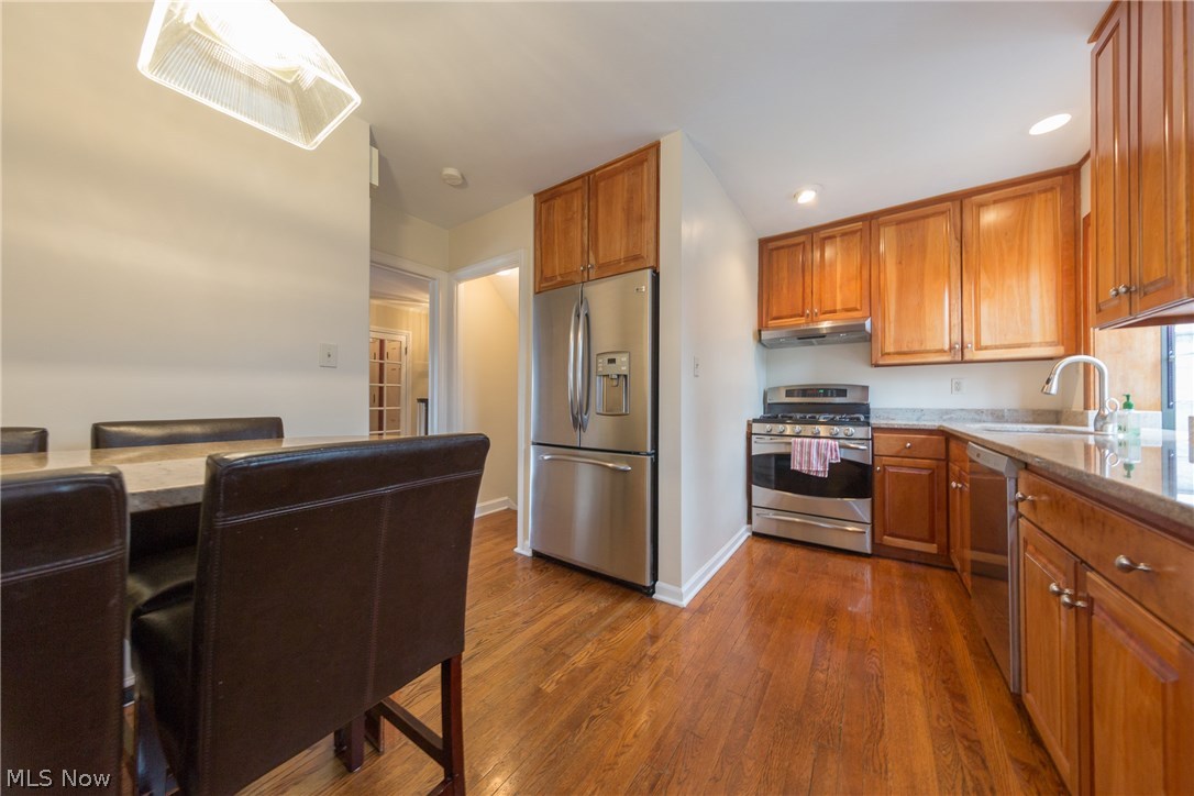 2488 Fenwick Road Cleveland, OH 44118 - Photo 7 of 35