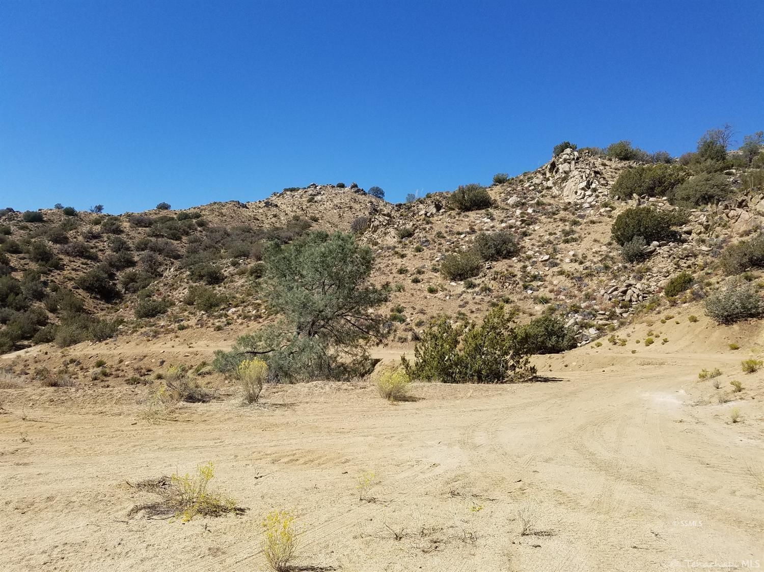 Big Springs Caliente, CA 93518 - Photo 4 of 10