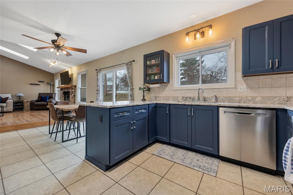 1113 Athena Way St. Peters, MO 63376 - Photo 18 of 40