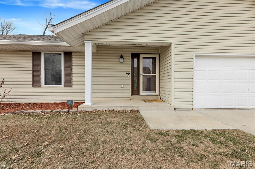 1113 Athena Way St. Peters, MO 63376 - Photo 3 of 40