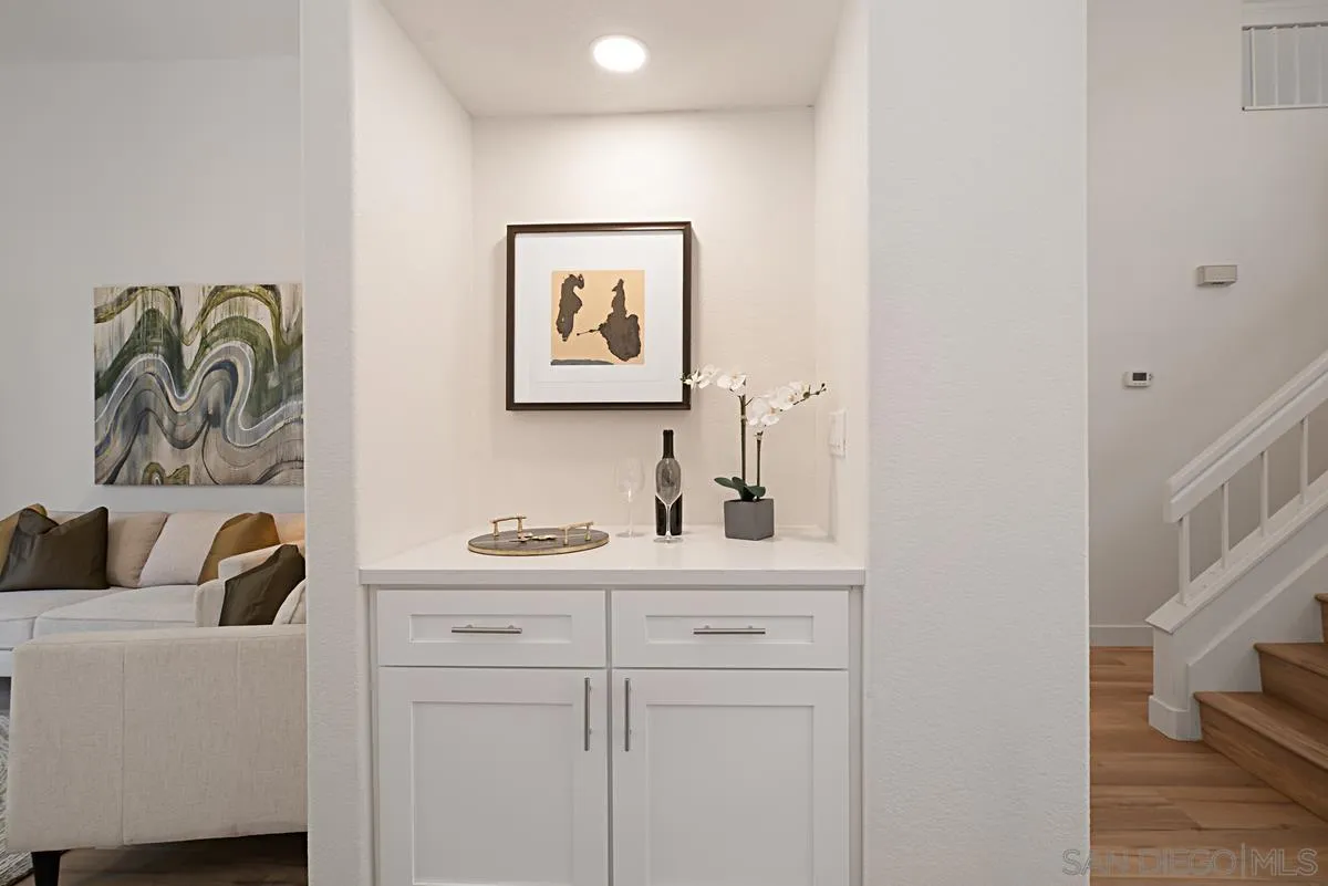 4256 Caminito Terviso San Diego, CA 92122 - Photo 9 of 32