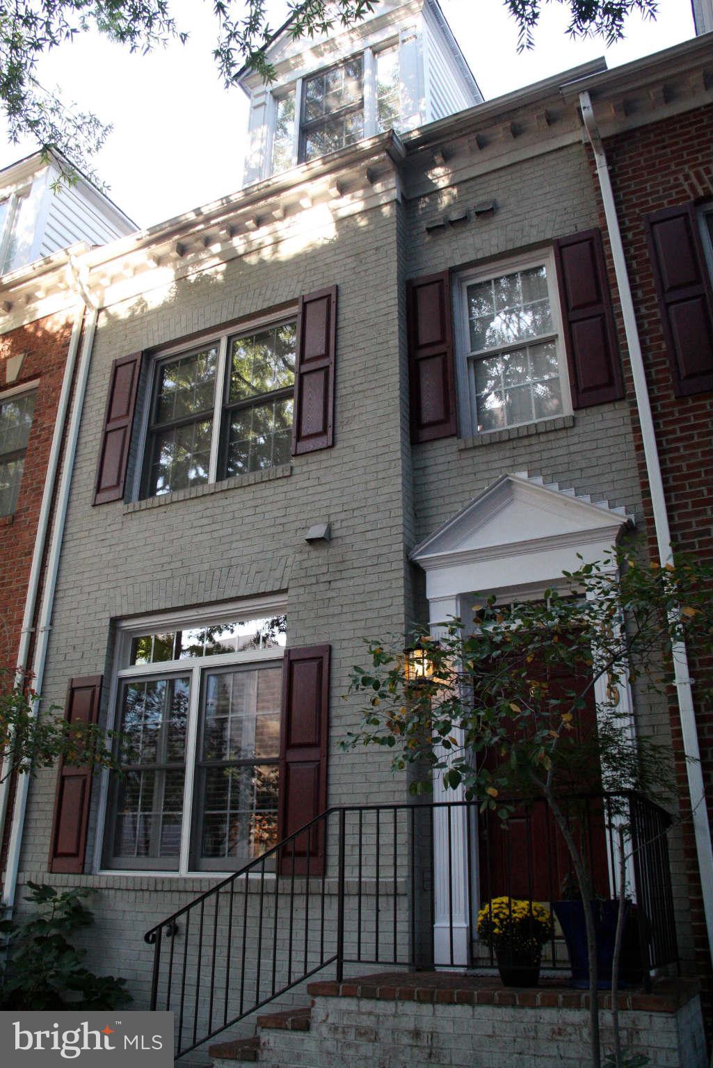 Exterior (Front)