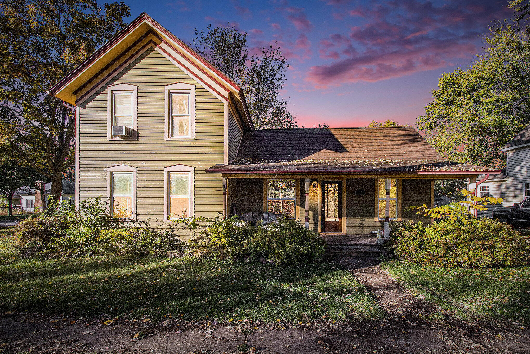 4229 Mill Street North Branch, MI 48461 - Photo 2 of 22 002_img_7983_-_twilight_885