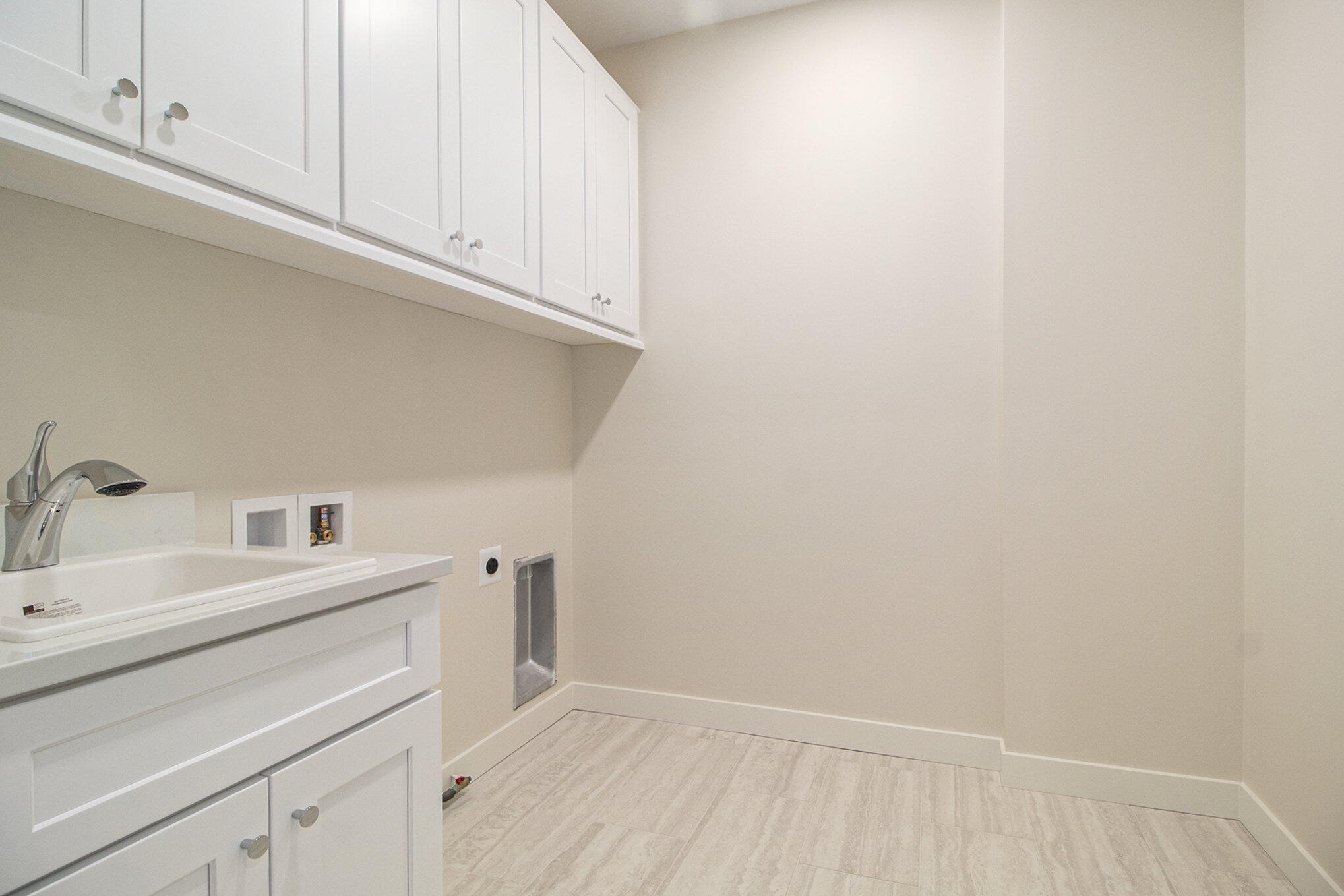 7933 Grand Street, Unit 44 Dexter, MI 48130 - Photo 13 of 32 018_file_831