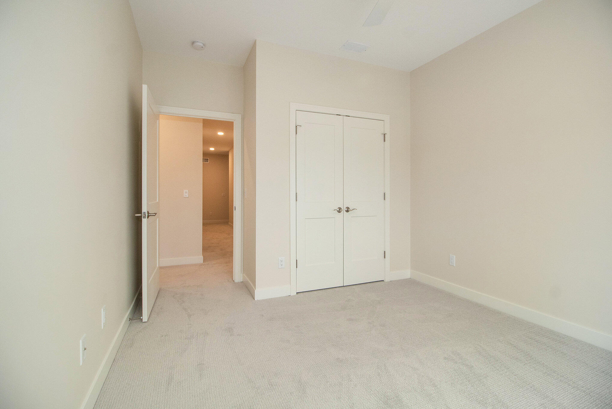 7933 Grand Street, Unit 44 Dexter, MI 48130 - Photo 21 of 32 033_file_354