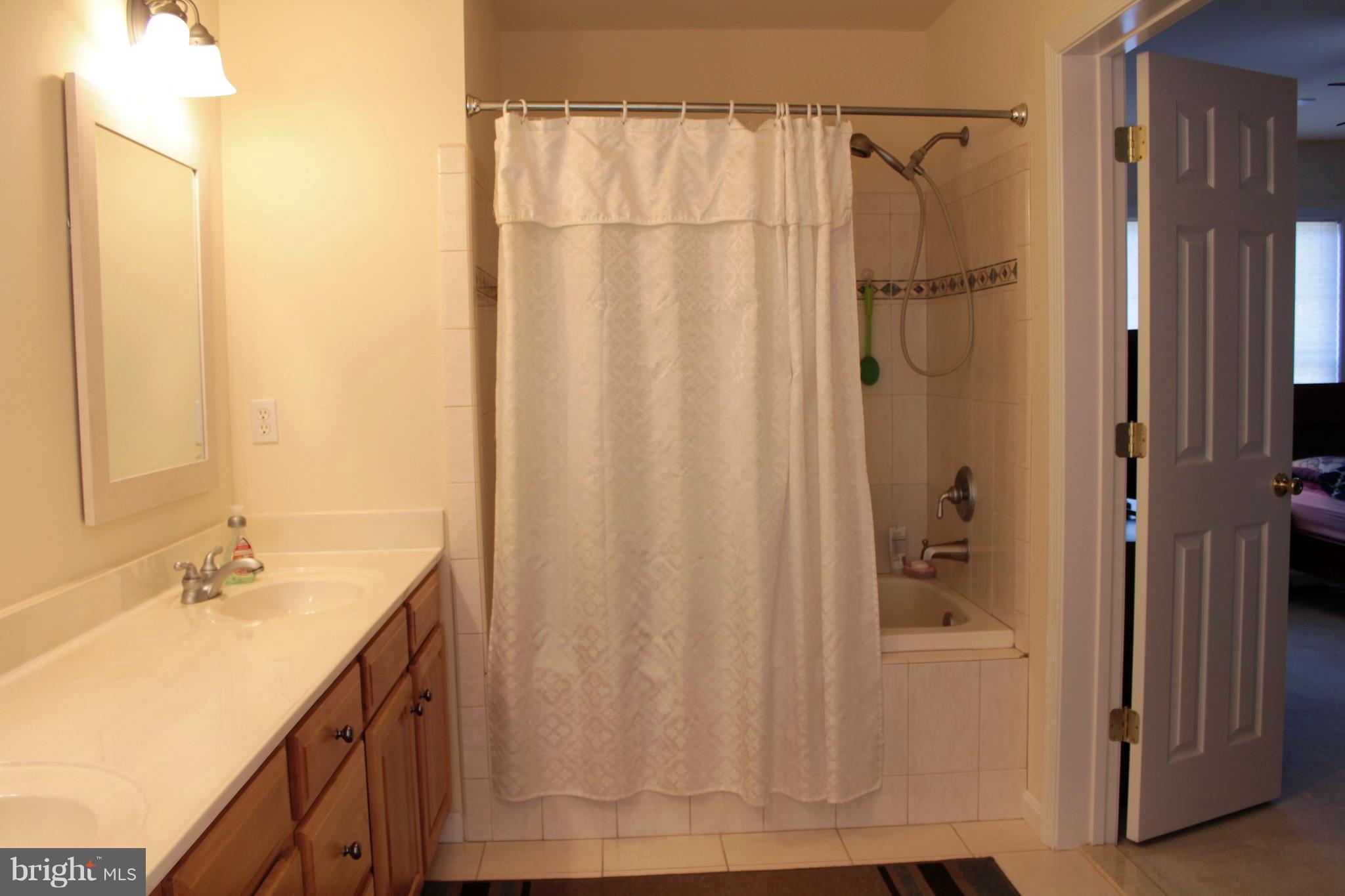 23934 Foxville Road Smithsburg, MD 21783 - Photo 26 of 30 Bath (Master)