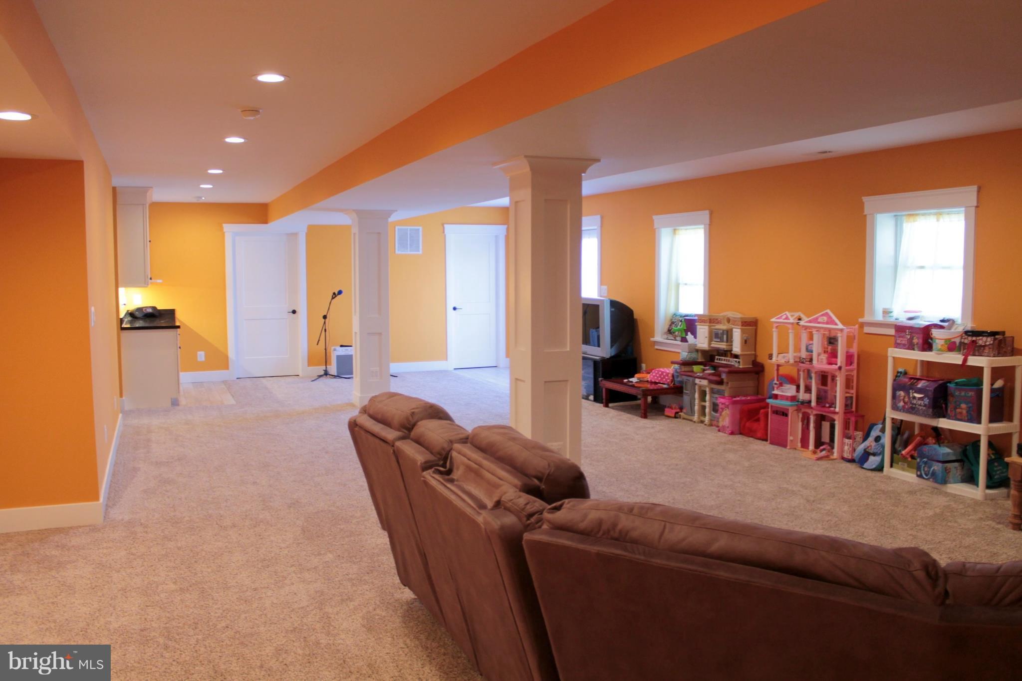 23934 Foxville Road Smithsburg, MD 21783 - Photo 28 of 30 Family Room
