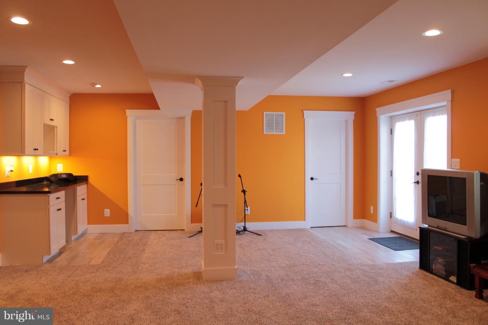 23934 Foxville Road Smithsburg, MD 21783 - Photo 29 of 30 Family Room