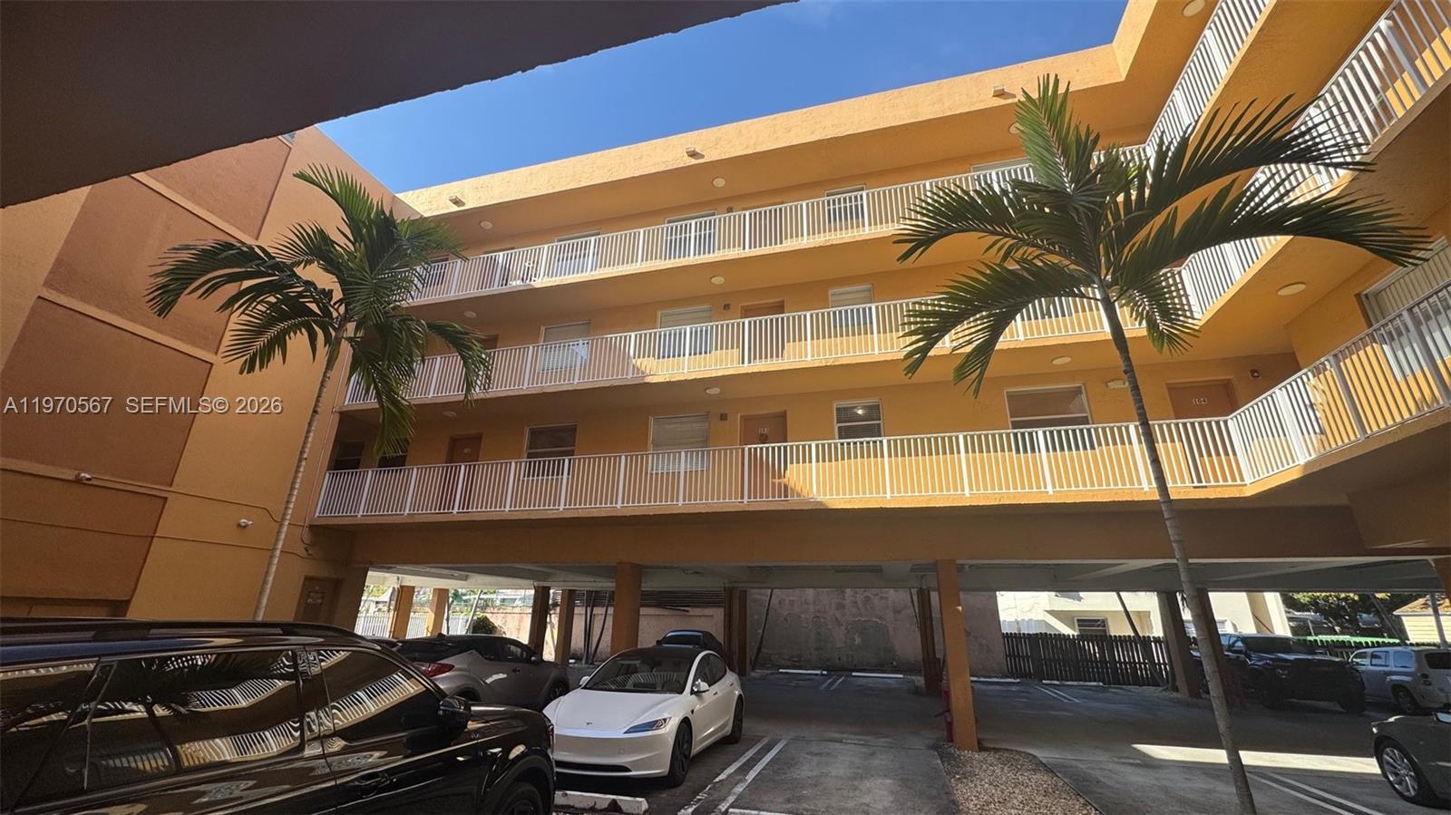 2441 Southwest 31st Avenue, Unit 303 Miami, FL 33145 - Photo 18 of 21