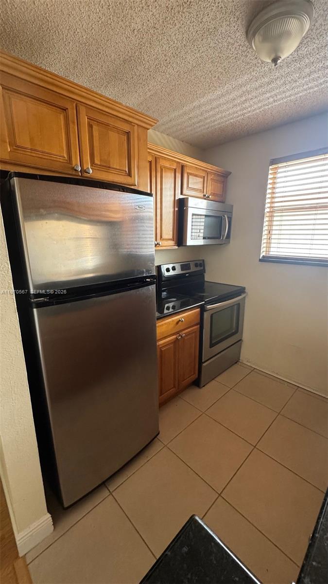 2441 Southwest 31st Avenue, Unit 303 Miami, FL 33145 - Photo 6 of 21