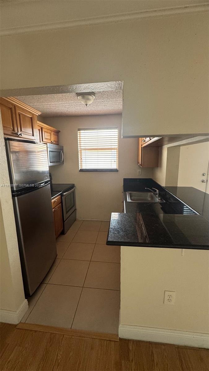 2441 Southwest 31st Avenue, Unit 303 Miami, FL 33145 - Photo 7 of 21