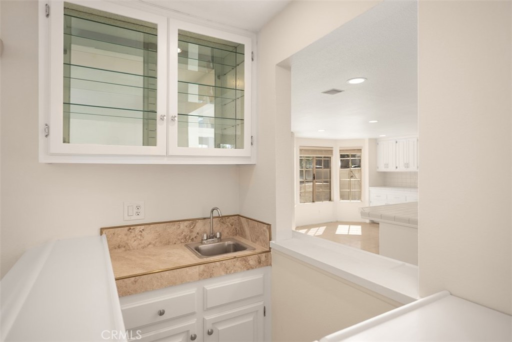 21322 Calle Balsa Lake Forest, CA 92630 - Photo 22 of 45 a bathroom with a sink and a bathtub