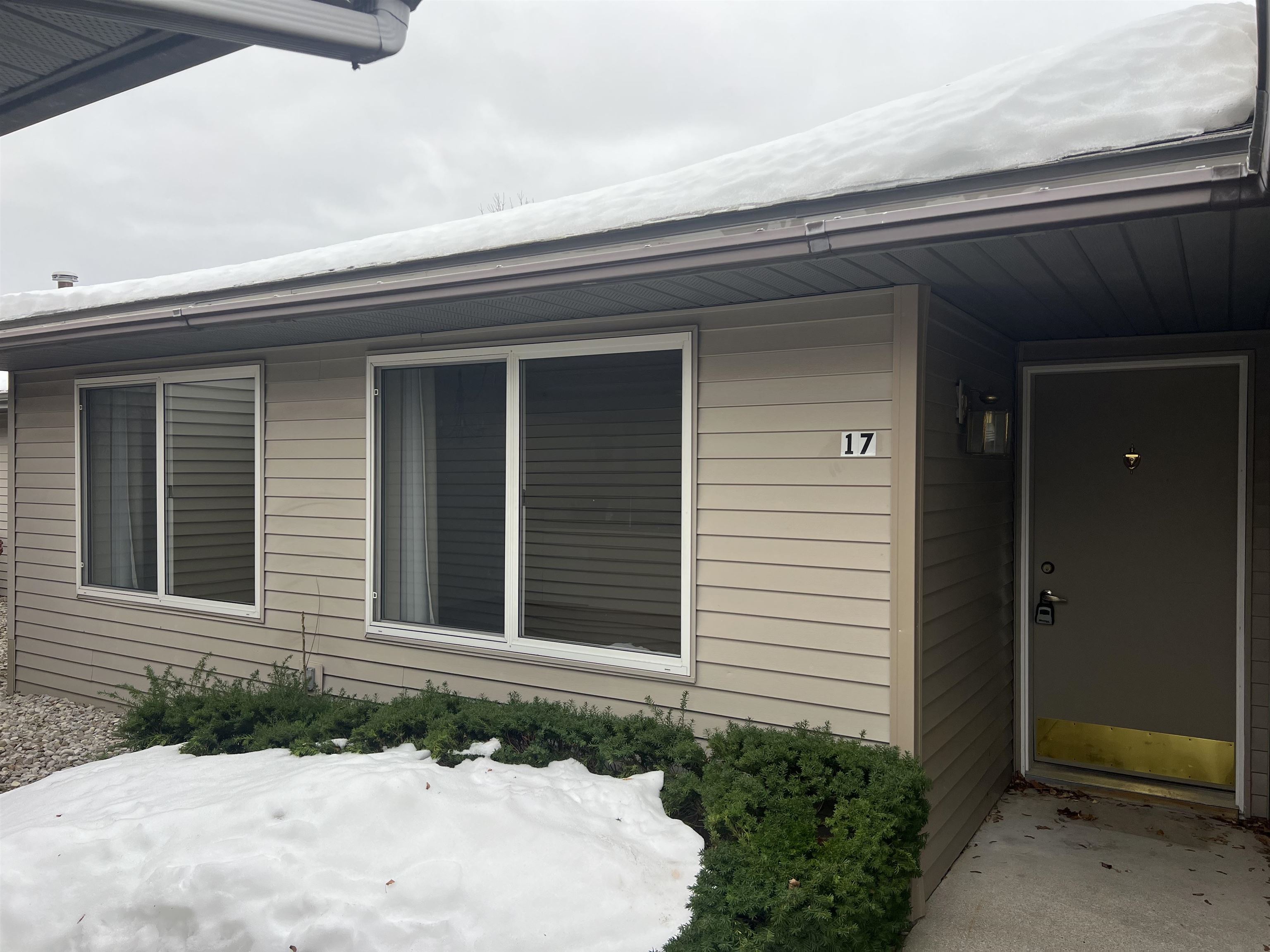 5327 Gray Road, Unit 17 Traverse City, MI 49684 - Photo 1 of 22