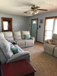 810 West 7th Street Post, TX 79356 - Photo 11 of 22 Livingroom