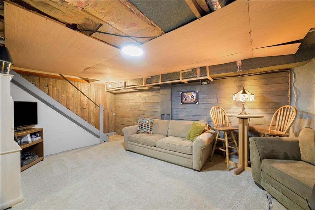 107 Clarette Road Pittsburgh, PA 15237 - Photo 19 of 25 Gallery Image 19