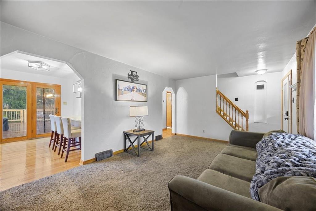 107 Clarette Road Pittsburgh, PA 15237 - Photo 5 of 25 Gallery Image 5