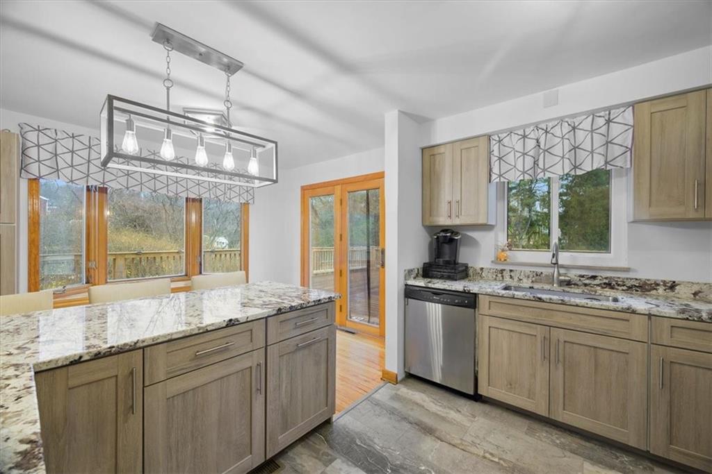 107 Clarette Road Pittsburgh, PA 15237 - Photo 9 of 25 Gallery Image 9